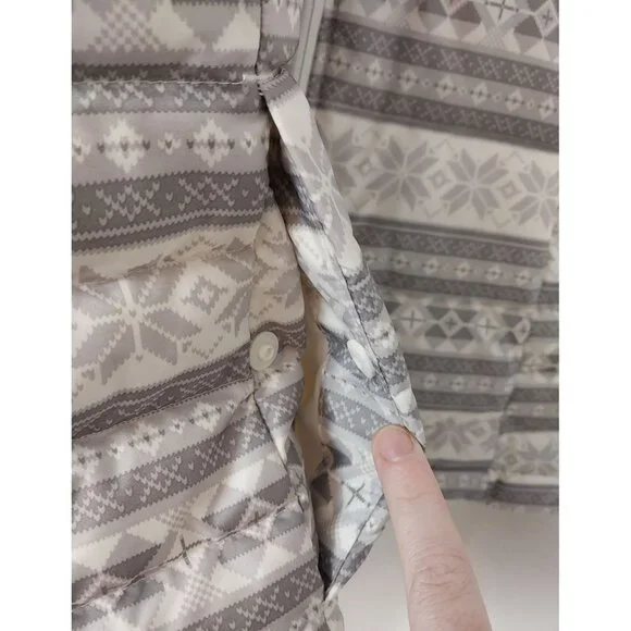 New Land's End Down Feather Puffer Vest Fair Isle Snowflake Gray/White Sz XL/T - - Picture 3 of 10